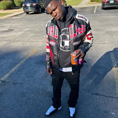 playboyzoe1800's profile picture. 