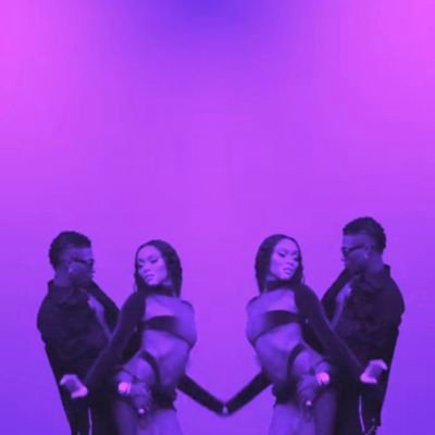 Emarinno1's profile picture. ⚪️🔴@arsenal x ⚽️Messi x @wizkidayo🦅   I'm not apologizing for the messy tl