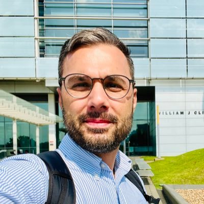 Reporter, Chef division politique @LeDevoir Ex-président @TribunePresseQC (2020-2021) Coauteur du livre Les lieux de pouvoir au Québec, @EditionsBoreal