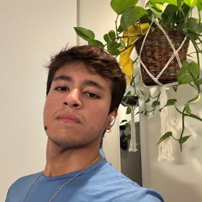 25 | on here when Im bored 😽