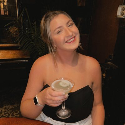 urick_katie's profile picture. just a girl that likes taylor swift and a fancy drink