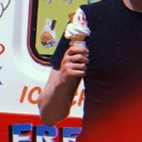 olavo (@bigbreadpeedlar) 's Twitter Profile