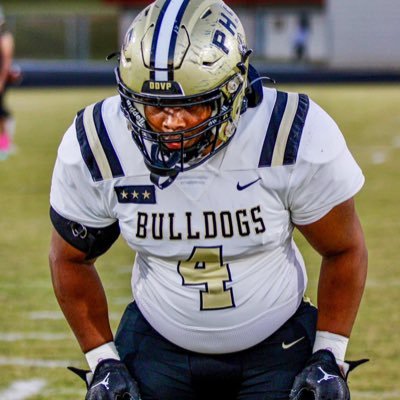 Football ,RB,FB,TE/305bench,500 squat,245 powerclean class of 2025. 5’8 244lb varsity /4.12 gpa (864-650-2536) stowerslavell@gmail.com