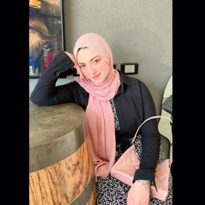 لكَ مِني مَا اراهُ مِنك..أنا ذو ودٍّ لمن دامَ ودَّهُ '🤍