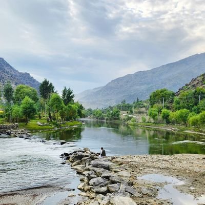 EhsanuallaEhsas's profile picture. ‏حق ویل 
قوي جسم نه، 
بلڪې قوي 
ایمـان غواړي.