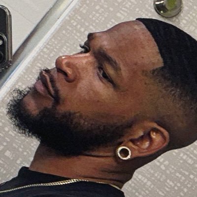 douglas_p57049's profile picture. Don’t let your loyalty become slavery if they don’t appreciate what you bring to the table, let them eat alone🖱️💎