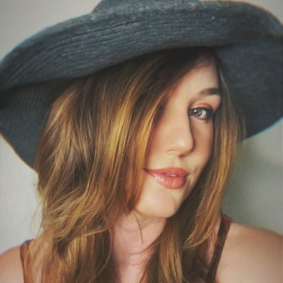 SuzAnne DeCarmaさんのプロフィール画像