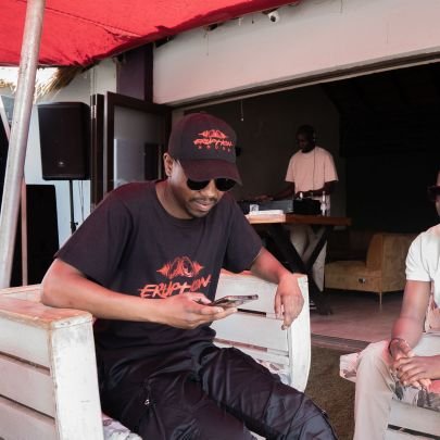 Co-Founder of @EruptionHouseSA
|Eruption Boyz
|Eruption Journey Mixes
|moabzinmamakoko@gmail.com for bookings|
#SoulfulOrNothing
#DeepHouseIsLife