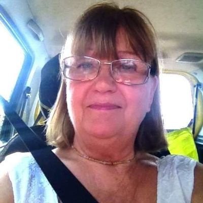 Időről időre nézz meg jól magadnak valamit, Amit nem emberi kéz alkotott. Akkor bölcsesség és türelem tölt majd el, Hogy nem vagy egyedül a világban.
