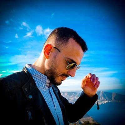 houbad94's profile picture. It's all about good vibes ❤️