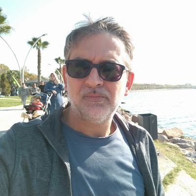 Boş seyler paylasiyorsan beni takip etme.ilgilenecek vaktim yok .