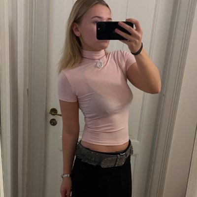 MarthaDausell's profile picture. Journaliststuderende på @dmjx