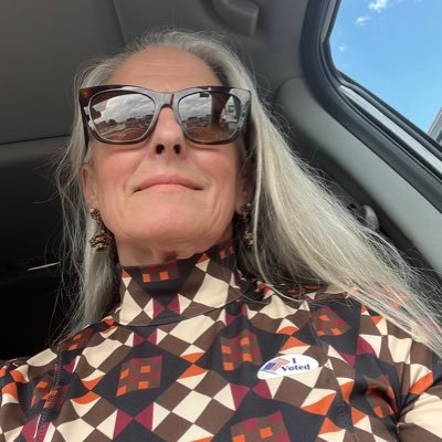 Business and Conservation Initiatives Admin assistant and Events Coordinator. Retired Instructional Technologist and K12 teacher. Cow horse pilot.