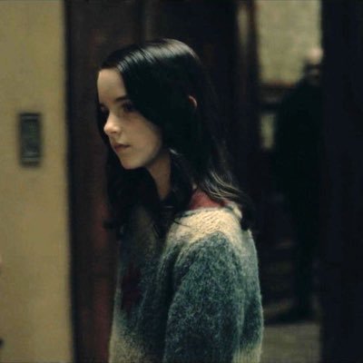 theodrhy's profile picture. weirdo af