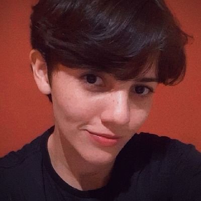 A essência da felicidade é não ter medo.
(@madwomvn ♡)