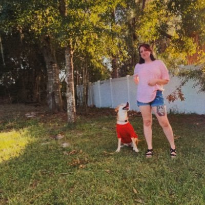 devaxxreads's profile picture. She/Her 🩷 Bi • 31 • Booktwt (RC: 22/50)🪱 📚•