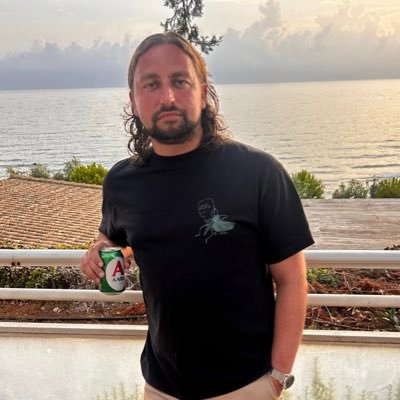 AthleticPhilbao's profile picture. Under the paving stones, the beach...I swear by Almighty God, Bill Gates owes me fuckin’ dough.