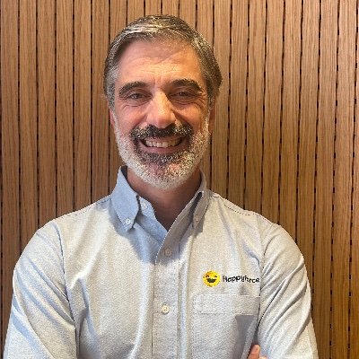 Personas, compromiso, motivación y todo lo que pueda hacer la vida más fácil a las personas en el trabajo. Cofounder en HappyForce