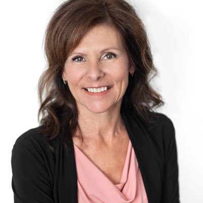 LanaPedno's profile picture. Conseillère aux affaires publiques