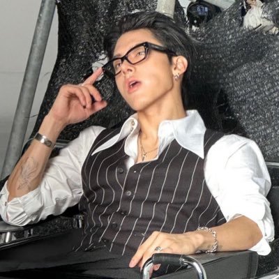 ERICOSM0S's profile picture. ⠀⠀⠀⠀ ⠀⠀⠀⠀ 𝓤ntil the sun explode, ⠀⠀⠀⠀ ⠀⠀⠀⠀ ⠀⠀⠀⠀ ⠀⠀⠀⠀ ⠀⠀⠀⠀ i will love my 𝐬𝐭☆𝐫𝐥𝐢𝐠𝐡𝐭 girl, ⠀⠀⠀⠀ ⠀⠀⠀⠀ ⠀⠀⠀⠀ ⠀⠀⠀⠀ ⠀⠀⠀⠀ ⠀⠀⠀⠀𝔇. ִ ഒ