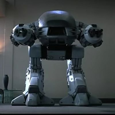 CynthiaVh10's profile picture. 