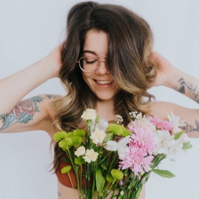 jess_forddd's profile picture. be groovy or leave, man.