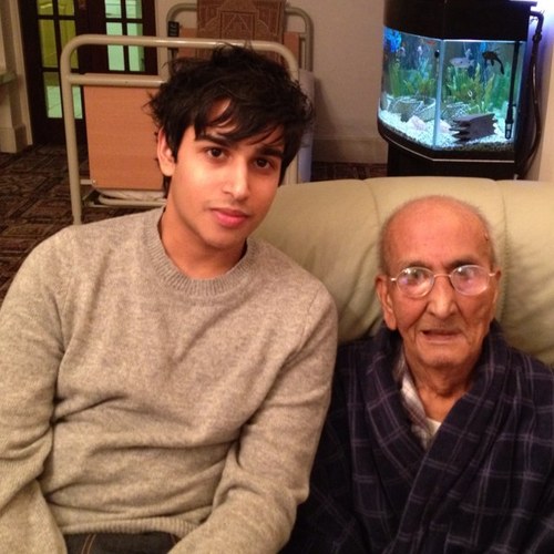 RaviDodia_'s profile picture. 'My father gave me the greatest gift anyone could give another person... he believed in me.'
       Jim Valvano