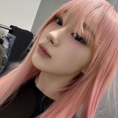 hrwntrs's profile picture. aespa big girls making money