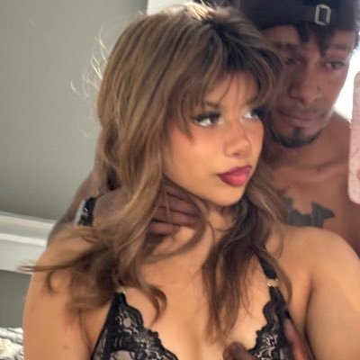 19 year old Latina / insta: flashelinuh / snap:jackelinuh2.0 /