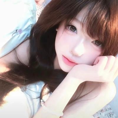 wananyuanyuanyy's profile picture. 没有🚪｜无福利｜不加wx或qq｜喜欢有礼貌的人｜不回复无聊的私信｜平时上学不怎么看手机 偶尔可以捕捉一次