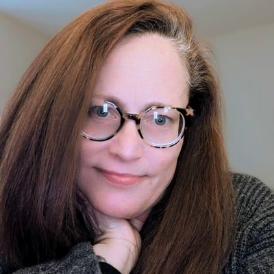 Mom/Grama, music lover! Lifelong Boston sports fan-Celtics/Patriots/Bruins/Red Sox! 💙 DMS=Block #BlueWave #Celtics #DifferentHere