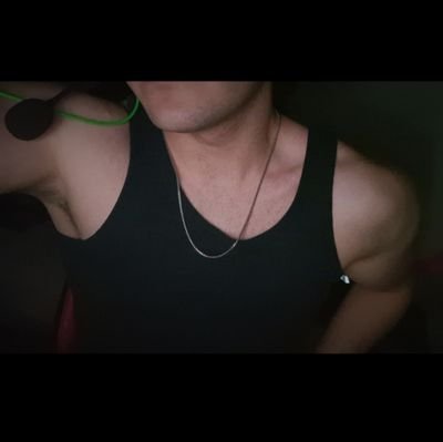 larqsine's profile picture. In my fountainhead palace