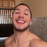 caraistuart's profile picture. tweet genéricos & semi nudes