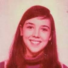 audrey horne fan, juliet berto historian and functional alcoholic | 22