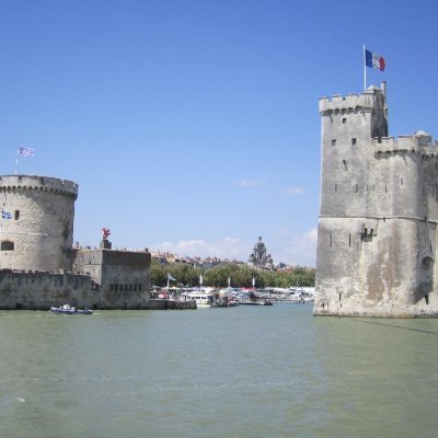 anacarmona97348's profile picture. 