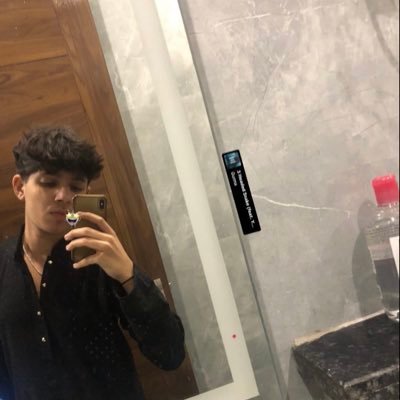 yuviqxv's profile picture. ig yuvrajvij_
@drake