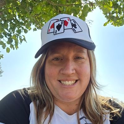 #baseballmom,wife,5th grade ELA, #Eagles, coffee, and books #clearthelists #teachertwitter #DonorsChoose #MuscularDystrophy
