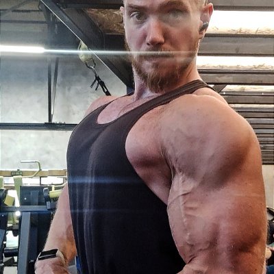 Kinda nerd. Online fitness coaching + programs
https://t.co/t9skbdd0tQ