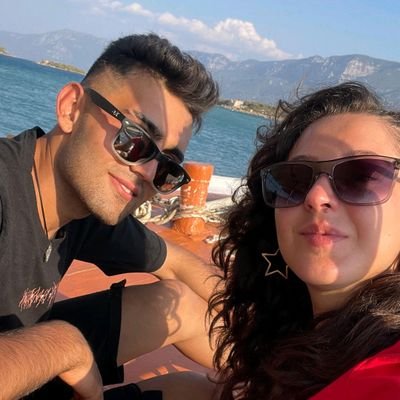 UFikrimin's profile picture. Seni yıkan şeyler gün gelir, yeniden inşa eder.