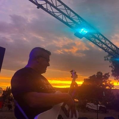 Proud Girl Dad of 4 Daughters -
Bass Player - Ilinalta the band - #MAGA #MAHA #1A #2A - #GARBAGE