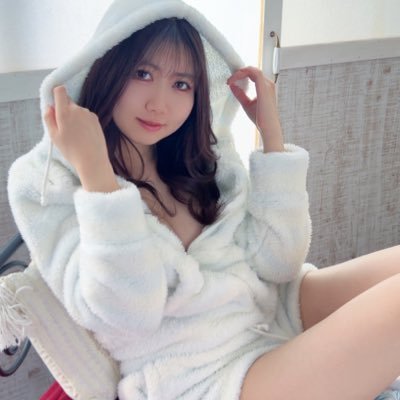 ChuanLi7627's profile picture. 興味のあるお兄さんにいいねしてます♡　恋愛相手受け付け中❤　一旦メッセで待ってるよ