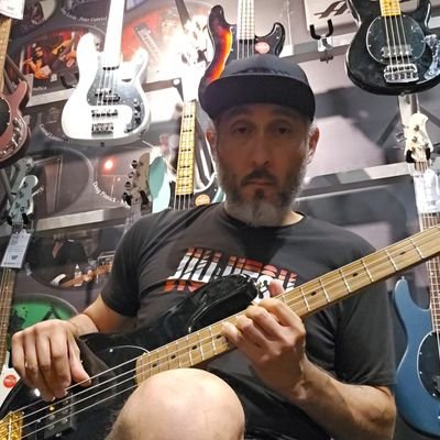 Bassist, 2nd° BJJ Black Belt/Coach RnR BJJ, SFX/Pyro PM for Tours/Music Fests/Sports Events, Vegan, @ThePlaylist100 Collective, Roman's Dad 🇺🇦, Music Lover
