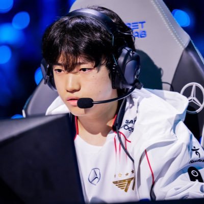 Iettersforyu's profile picture. ◞ ༘♡ that girl who doesn't play about faker's zed | zofgkr