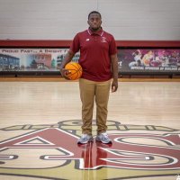 Coach New❗️ (@newguppp) 's Twitter Profile