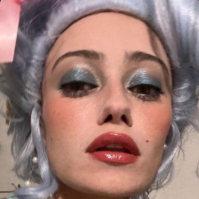 | people id love to kill… | no1 friend stan | fangirl | yellowjackets lover | jackie taylor in disguise | 🏴 | eras 08/06 |