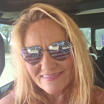 Sassy since birth, Salty by choice. Here for 1 reason only...To do my part to speak truths & have #Trump2024 back in office! *NO DMs* I will straight 🚫 you!