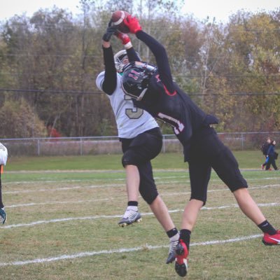 🇨🇦/🏈🏒/St Mark Lions Football (wr) #CO 2026/2027 🇨🇦 Email: mathewroyleblanc@gmail.com Hudl: https://t.co/d5qfkUA4Wt