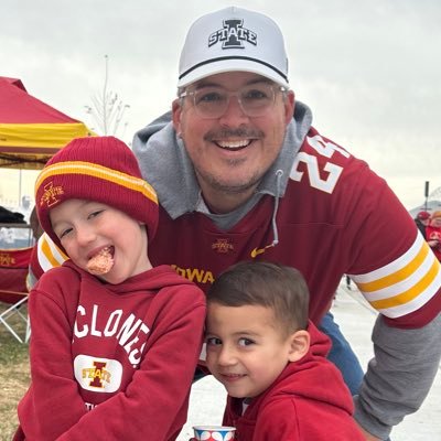 Electrical Consulting Engineer. Sports nut. I heart Des Moines and I hope the feeling is mutual. Proud member of cyclONEnation.