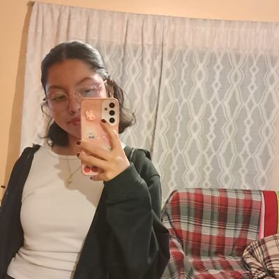 itsmenaa_wav's profile picture. f.a: @menaxhumbe