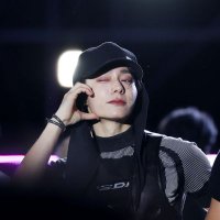 雿办澊 (@revolve_round_w) 's Twitter Profile